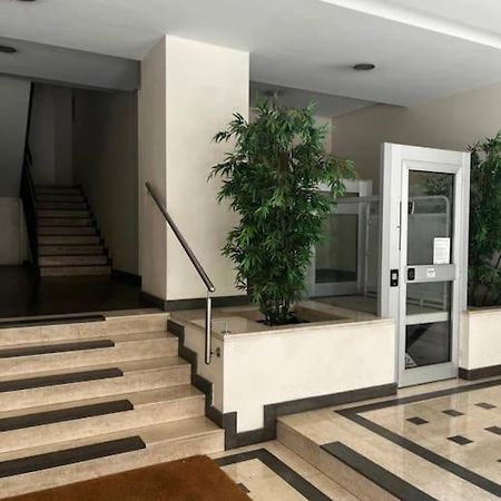 Suite 220 Bari Luaran gambar