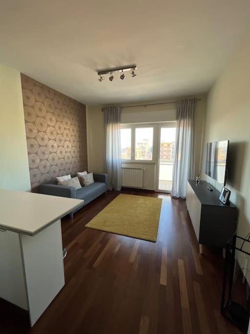 Suite 220 Bari Luaran gambar