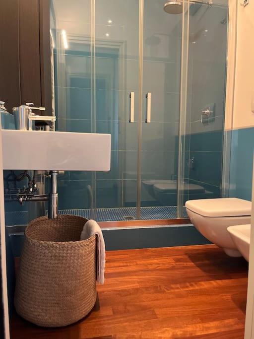 Suite 220 Bari Luaran gambar